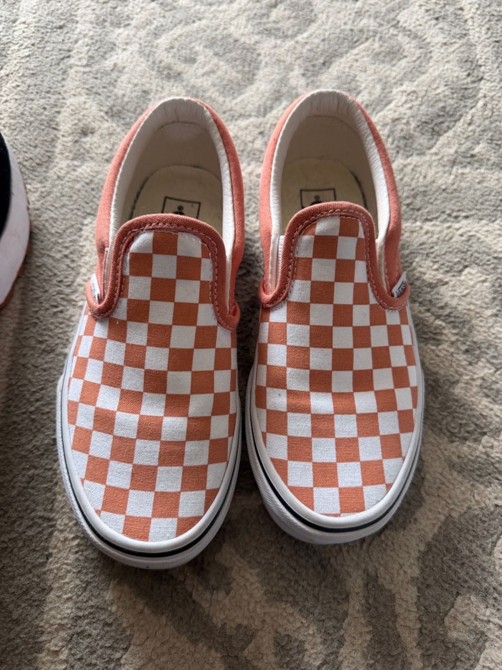 Vans Kids Checkerboard Slip-On Sneakers - burnt coral & White